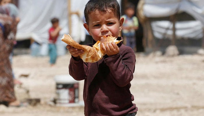 Family receiving food assistance